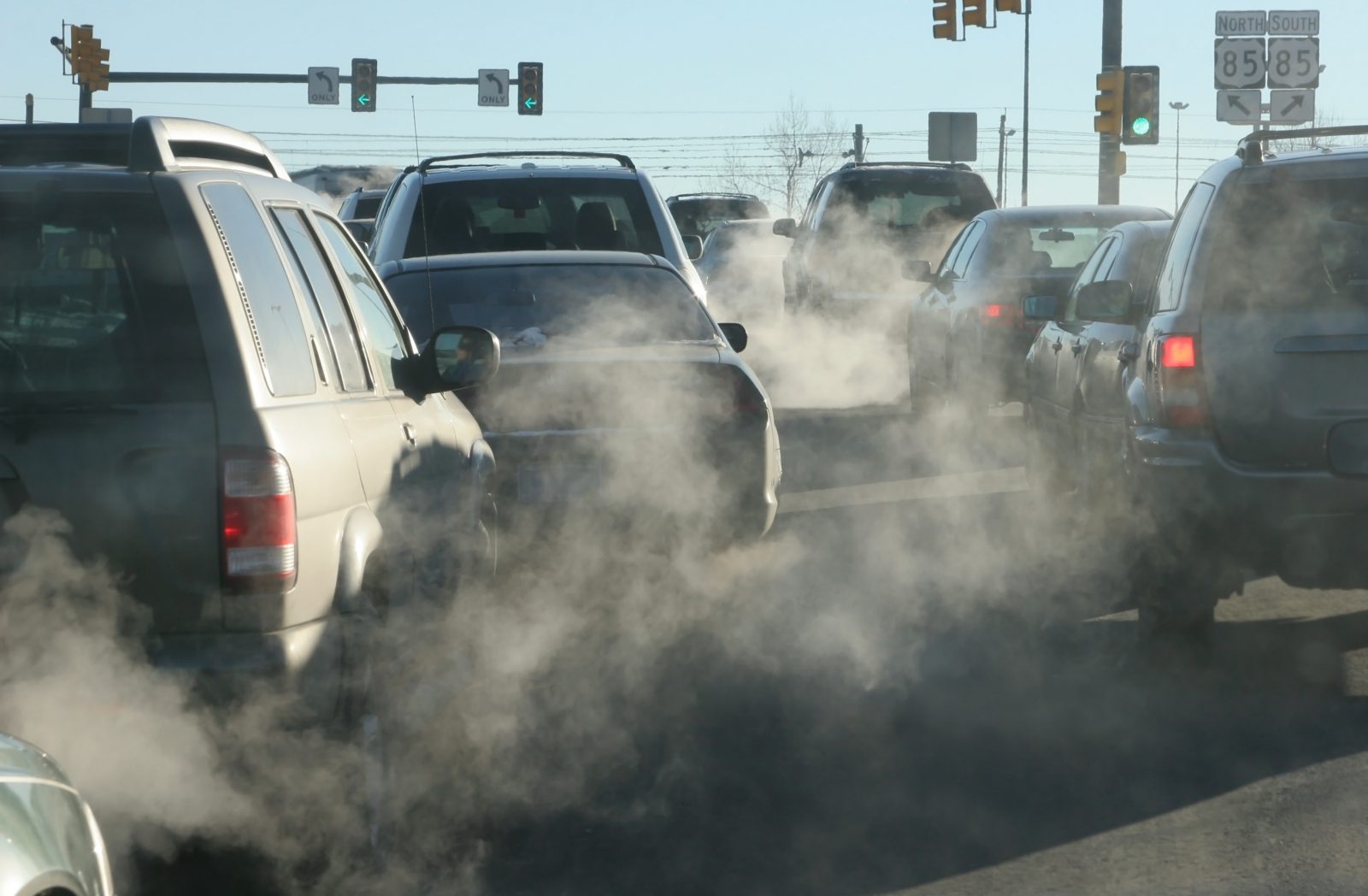 With Weaker Fuel Economy Standards, Everyone Loses, Including U.S. Automakers
