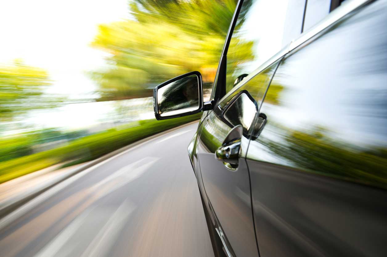 Ultralight Vehicles: Non-Linear Correlations Between Weight and Safety
