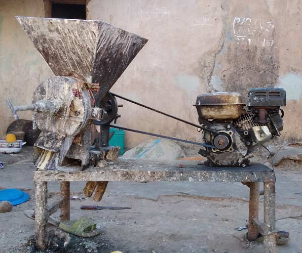 A flour mill in Dawan Malam community, Kaduna state powered by a 5.5 horsepower petrol motor. The Abdullahi family uses the same machine to offer fee-for-service milling for maize, soybean, and shea nuts.