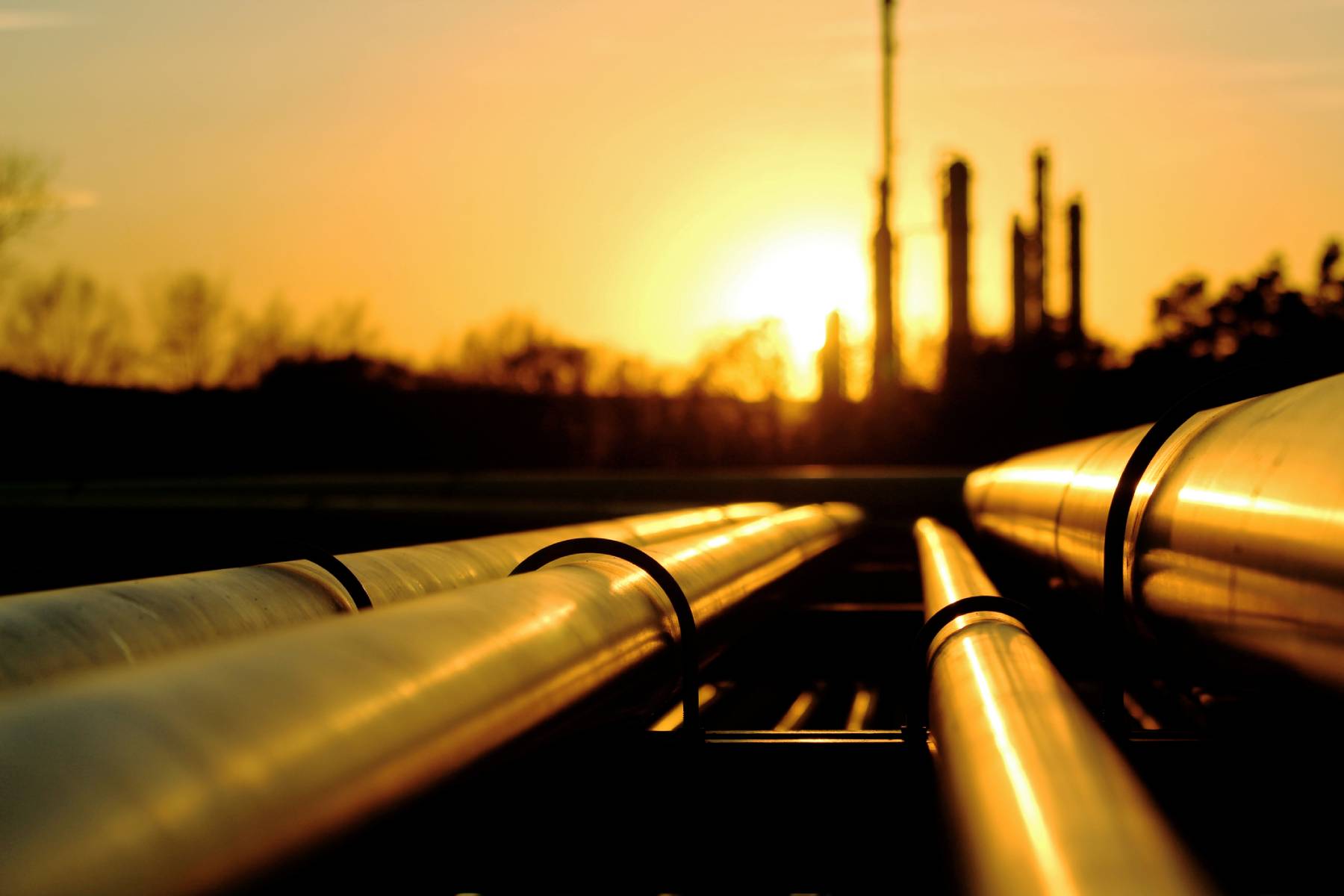 Is the US Stockpiling Dirty Oils?