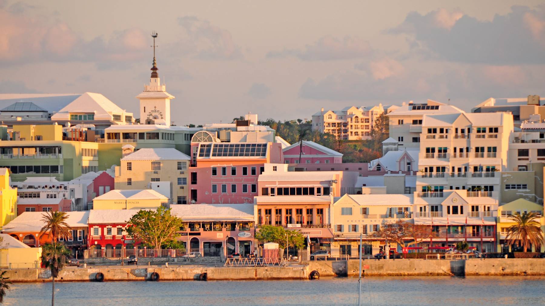 Hamilton, Beach Bermuda