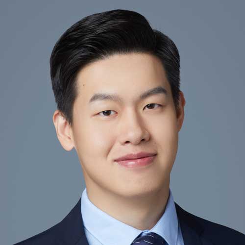 Yujun Xue