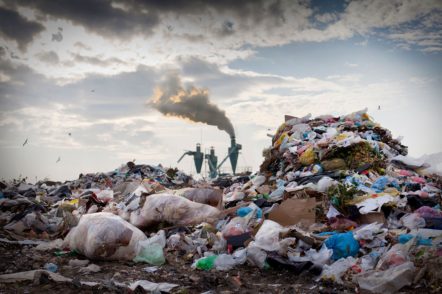 Clean Energy 101: Reducing Climate Pollution from the Plastics Industry