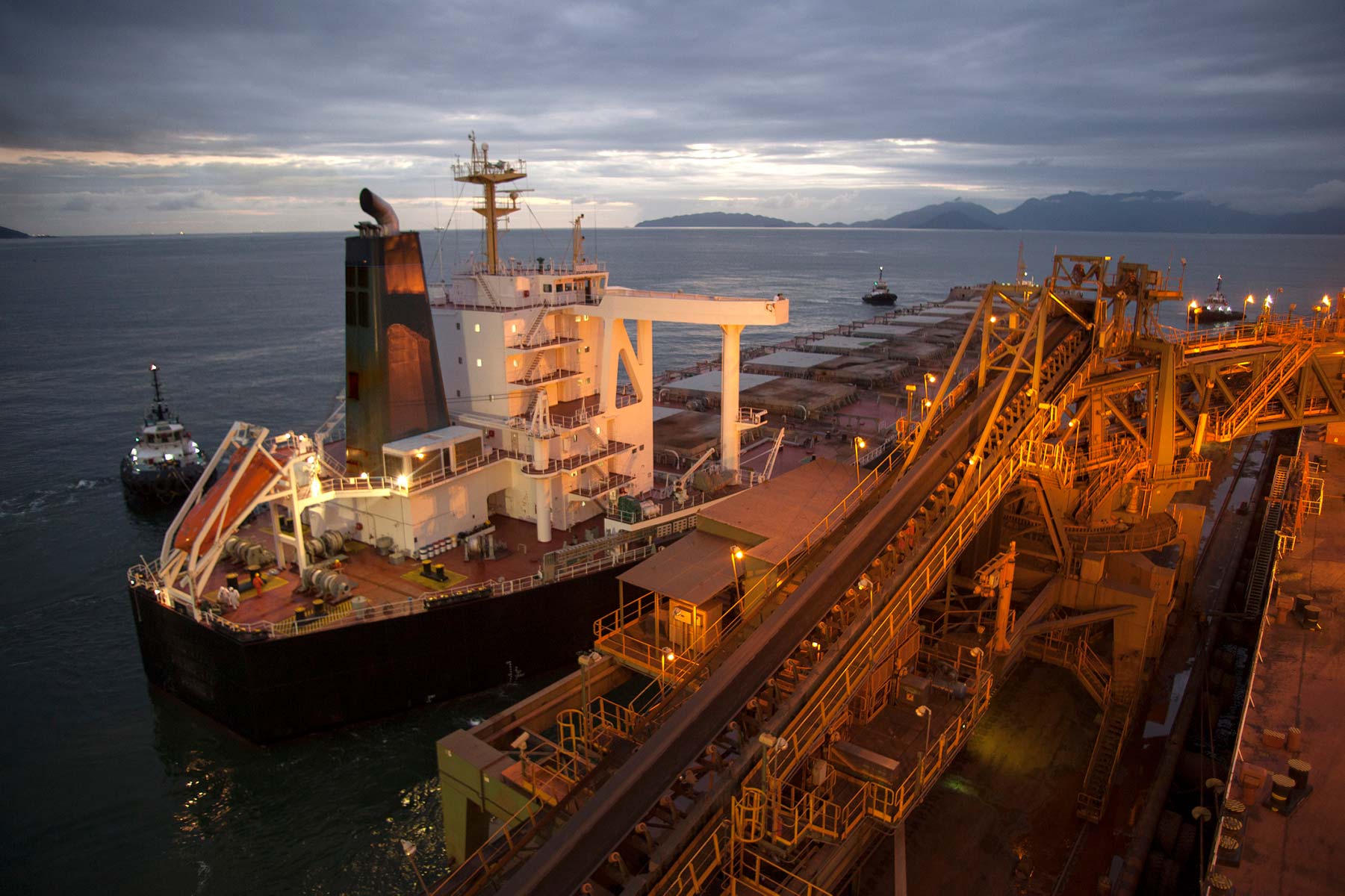 Green Iron Corridors: A New Way to Transform the Steel Business