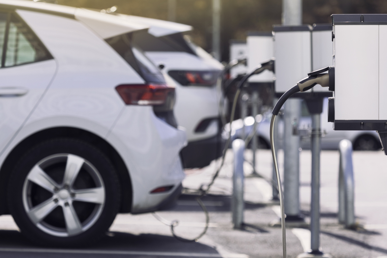 Four Actions to Take EVs into the Mass Adoption Phase