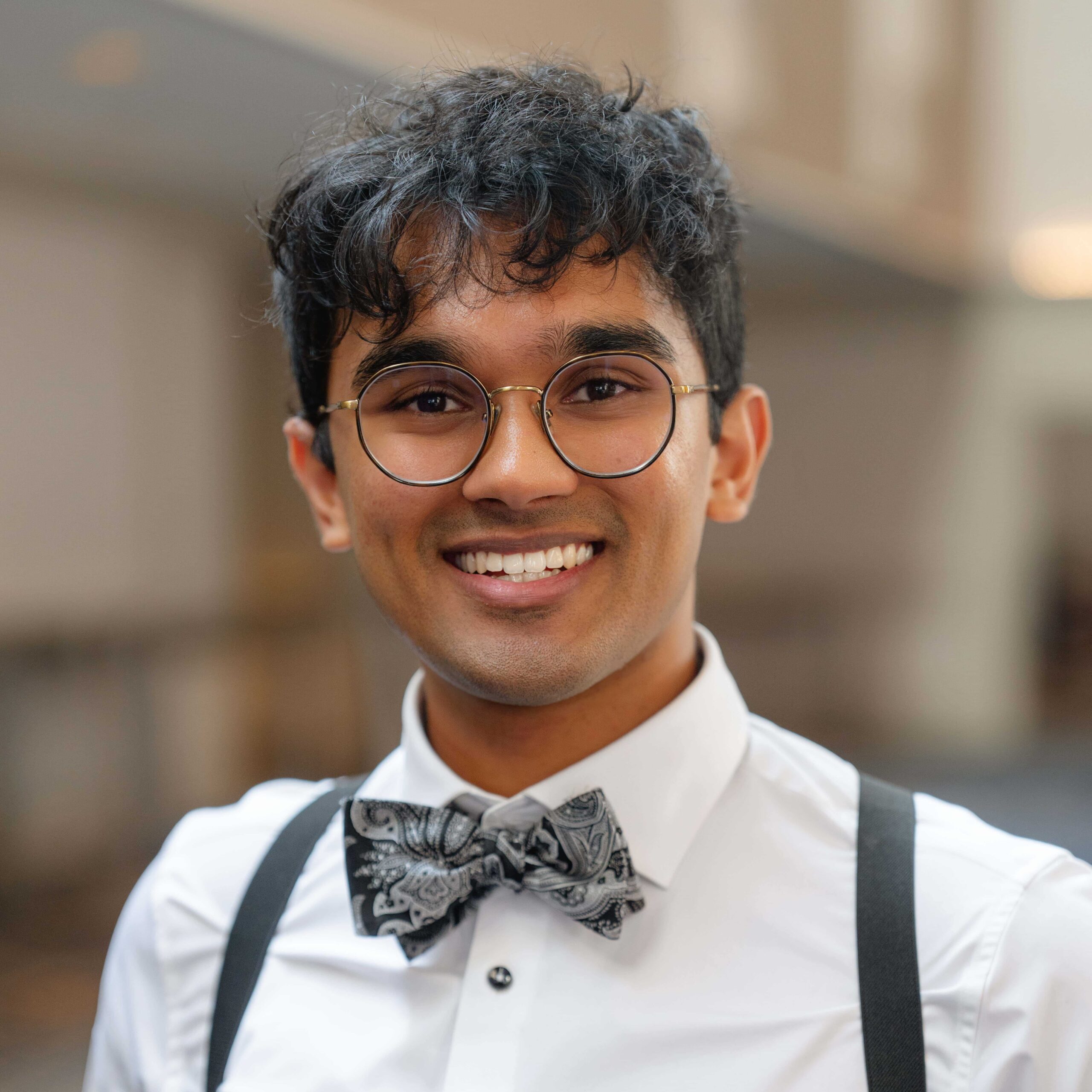 Abhinav Krishnan Headshot