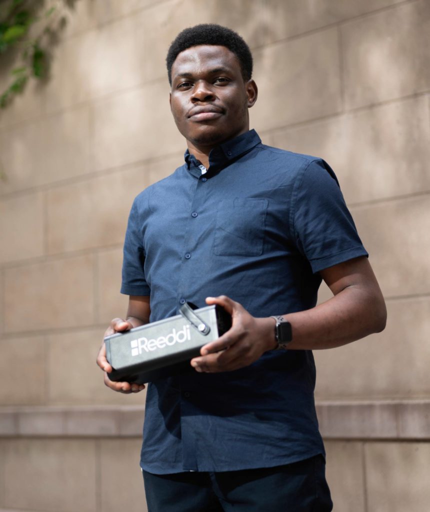 Olubanjo with a reeddi capsule
