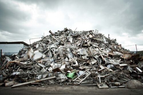 pile of scrap aluminum
