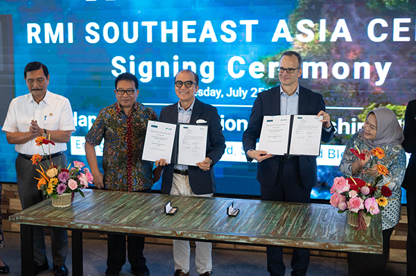 RMI and United in Diversity (UID) sign a memorandum of understanding in July 2023, formalizing a partnership to boost energy leadership in Indonesia.